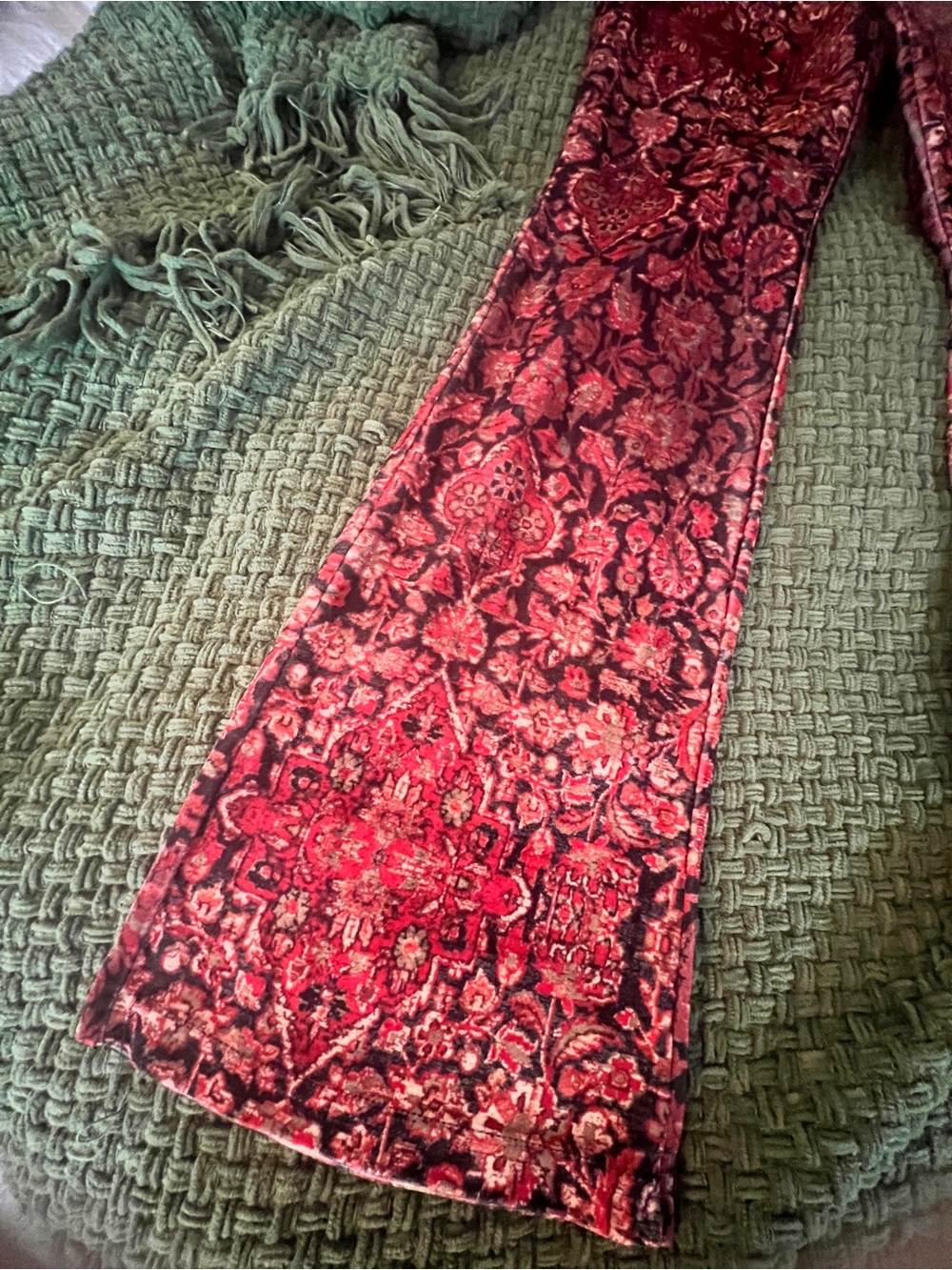 Forever 21 Red and Black Velvet Floral Pants